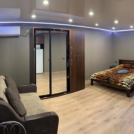 Loft-Студио В Самом Центре Николаева Nikolayev Exterior foto
